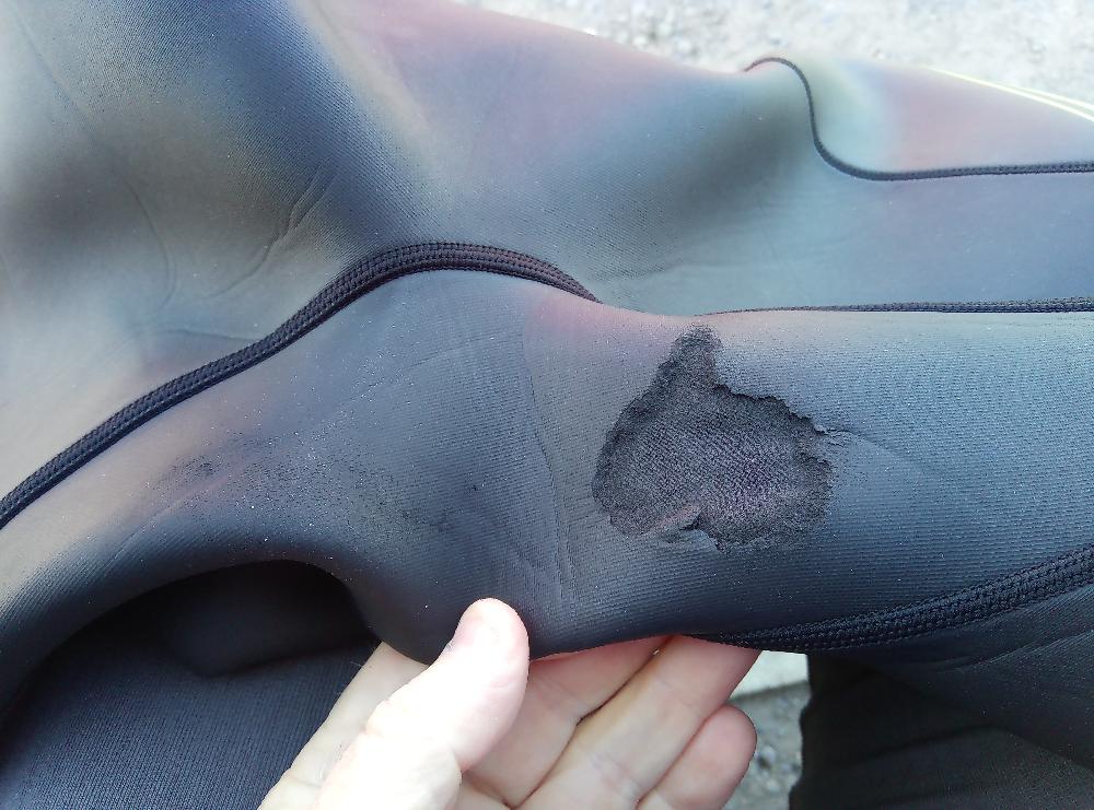 Design flaw in swimrunning wetsuit