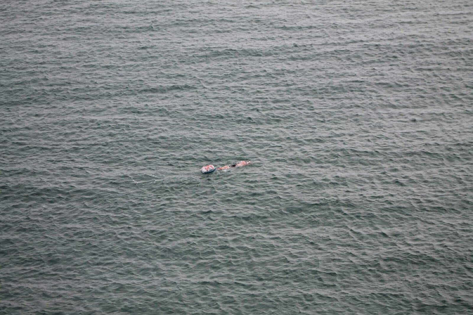 Swim hiking in Pembrokeshire