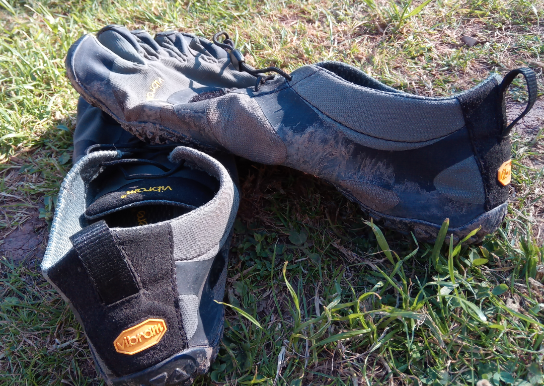 Minimalist trail running shoes for swimrunning