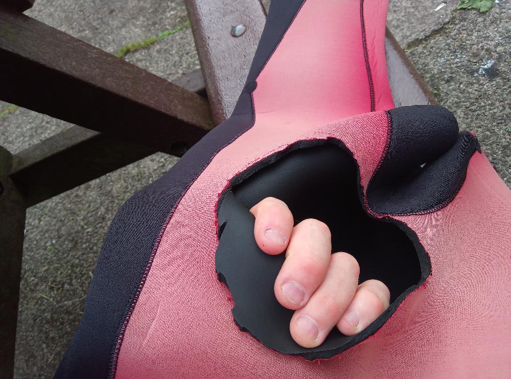 Repairing damaged wetsuits
